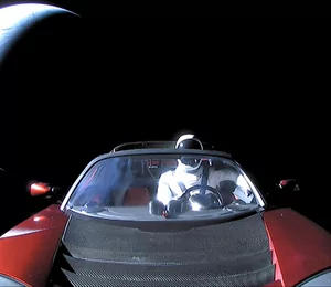 Starman et sa Tesla Roadster viennent d'achever leur première orbite autour du Soleil